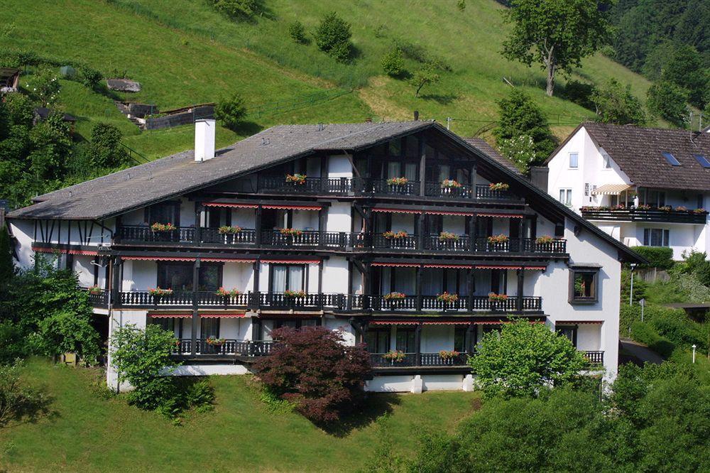 Krähenbad Hotel Alpirsbach Exterior foto